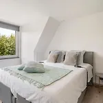 Dune House - Welcoming In * ميدل كيرك