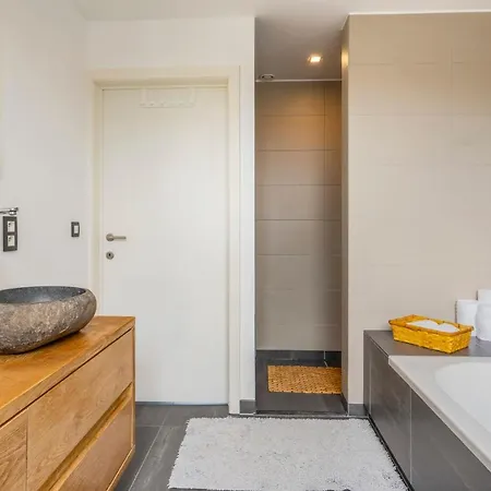 Dune House - Welcoming In